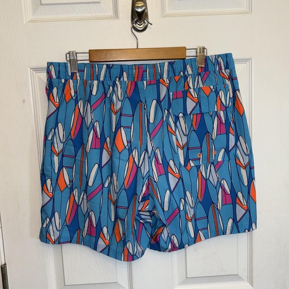 Men’s vineyard vines swimsuit/t-shirt set size large - Picture 2 of 8